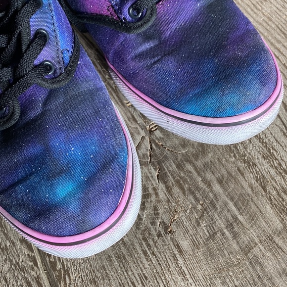 cosmic vans! - Picture 6 of 9